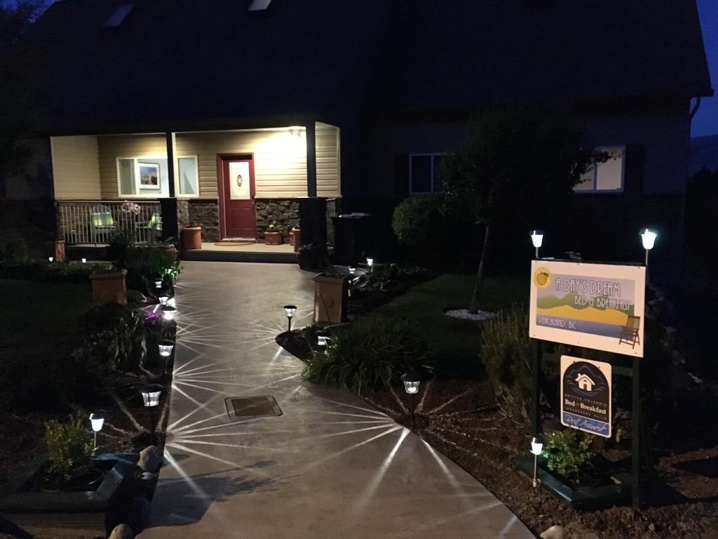 A Day'S Dream B&B Peachland Ngoại thất bức ảnh